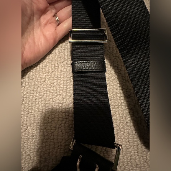 Authentic Prada Vela Nylon Messenger Crossbody Bag - Picture 3 of 7